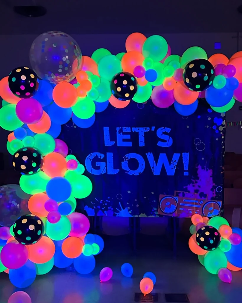 glow in the dARK BALLONS